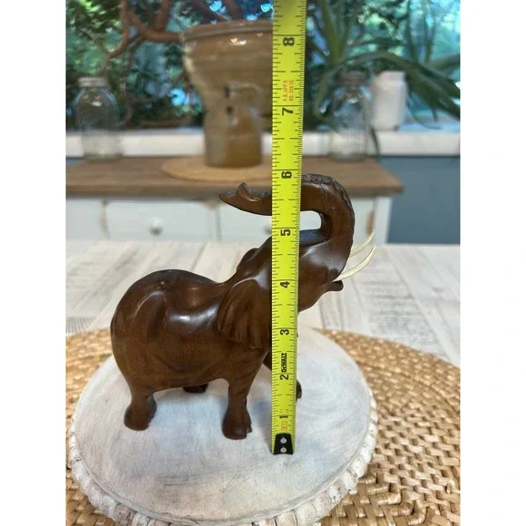 Vintage hand carved elephant with tusks. - Picture 6 of 7